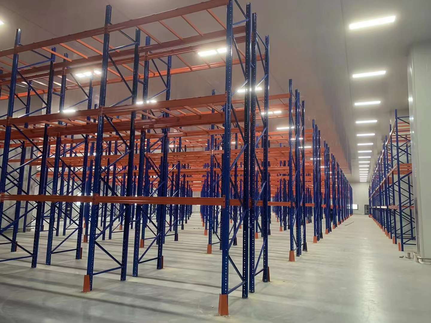 Warehouse Storage Rack High Density 1000kg Q235B Cold Rolled Steel Heavy Duty Pallet Rack for Auto Parts Warehouse