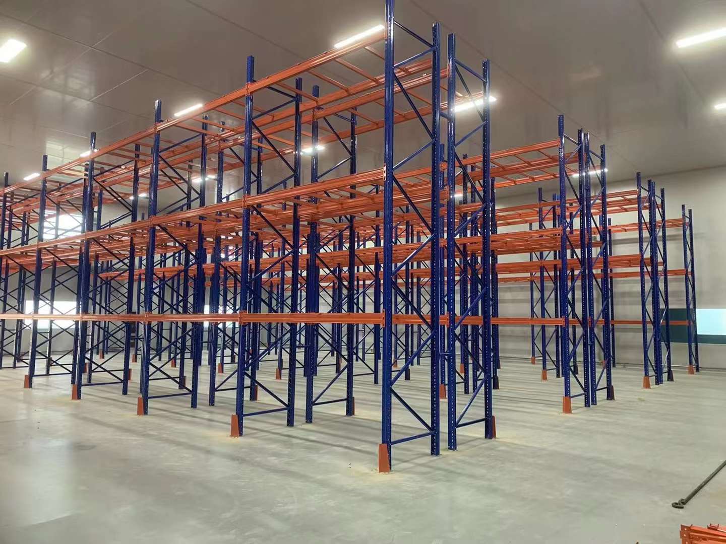 Warehouse Storage Rack High Density 1000kg Q235B Cold Rolled Steel Heavy Duty Pallet Rack for Auto Parts Warehouse