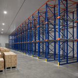 Kundenspezifisches Dimension Q235B Stahl-Einfahrregalsystem Stabile Tragfähigkeit Logistiklager Großgüter-Lagerregal