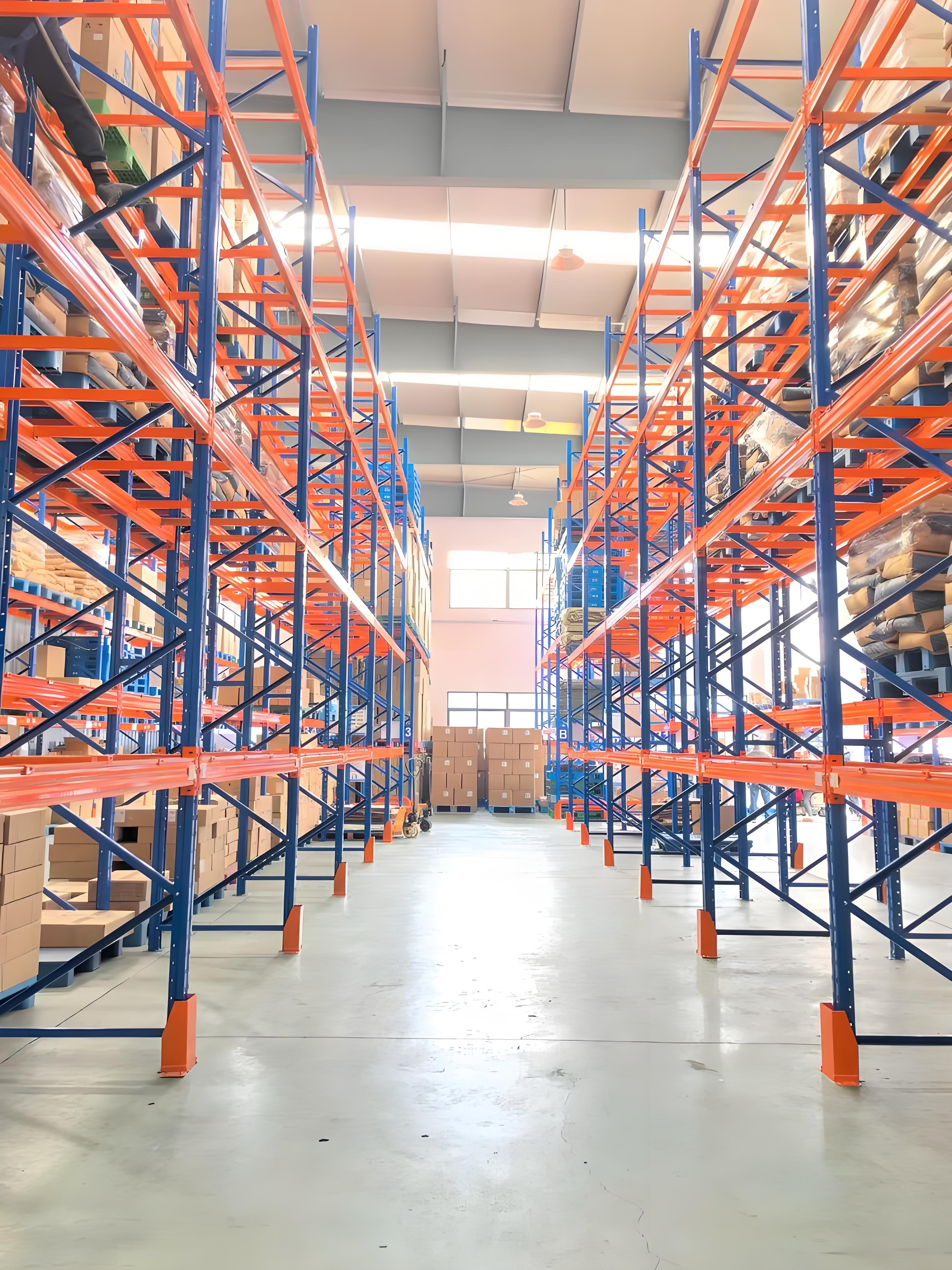 Heavy Duty Warehouse Storage Rack 1000KG 2000KG Q235B Cold Rolled Pallet Rack Customized Size for Tire Warehouse
